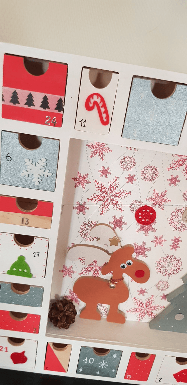 Calendrier de l'avent rouge