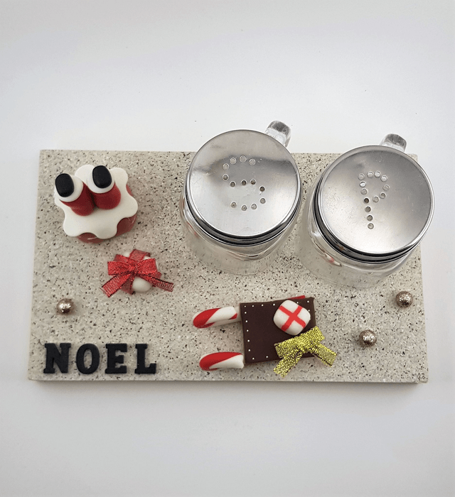 Salière poivrievre de Noel
